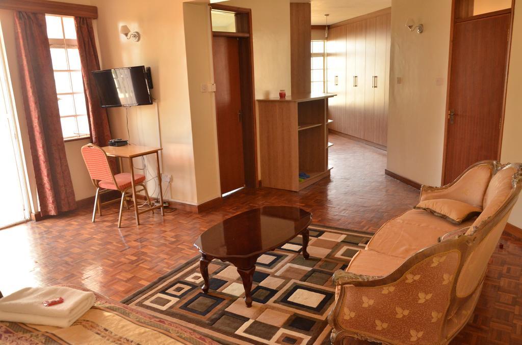 Dolfran Guest House Nairobi Esterno foto